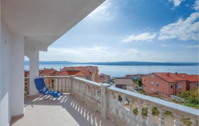 1 Bedroom Cozy Apartment In Crikvenica
